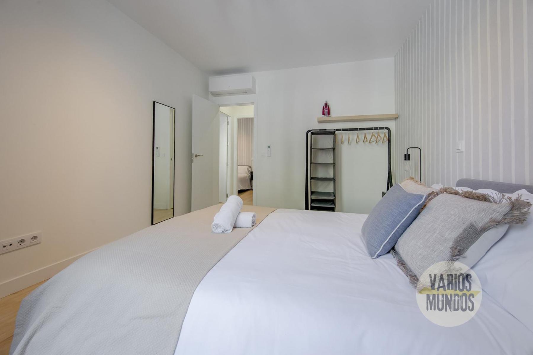 Spacious New Aparment Para 8Pax En La Plaza De Tirso E1 Madrid Exterior photo