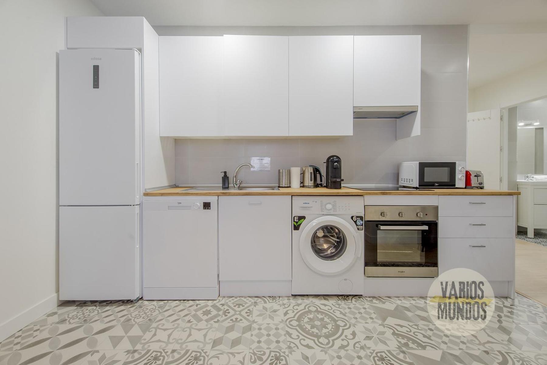 Spacious New Aparment Para 8Pax En La Plaza De Tirso E1 Madrid Exterior photo