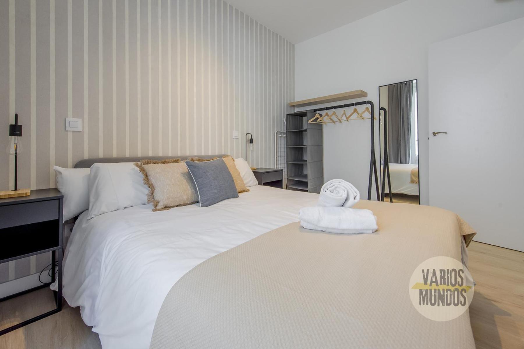 Spacious New Aparment Para 8Pax En La Plaza De Tirso E1 Madrid Exterior photo